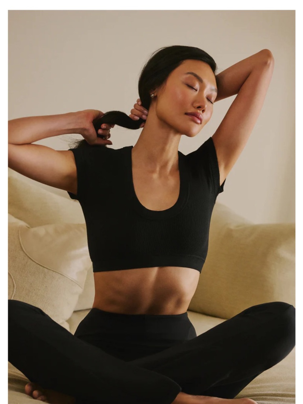 ALO Yoga Black Scoop-Neck Crop Sports Bra